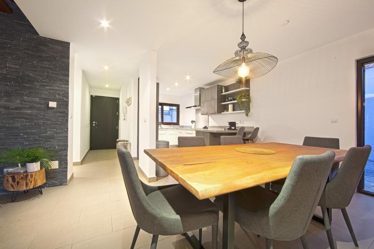 Modern Villa Close To Costabella Beach Marbella Bagian luar foto