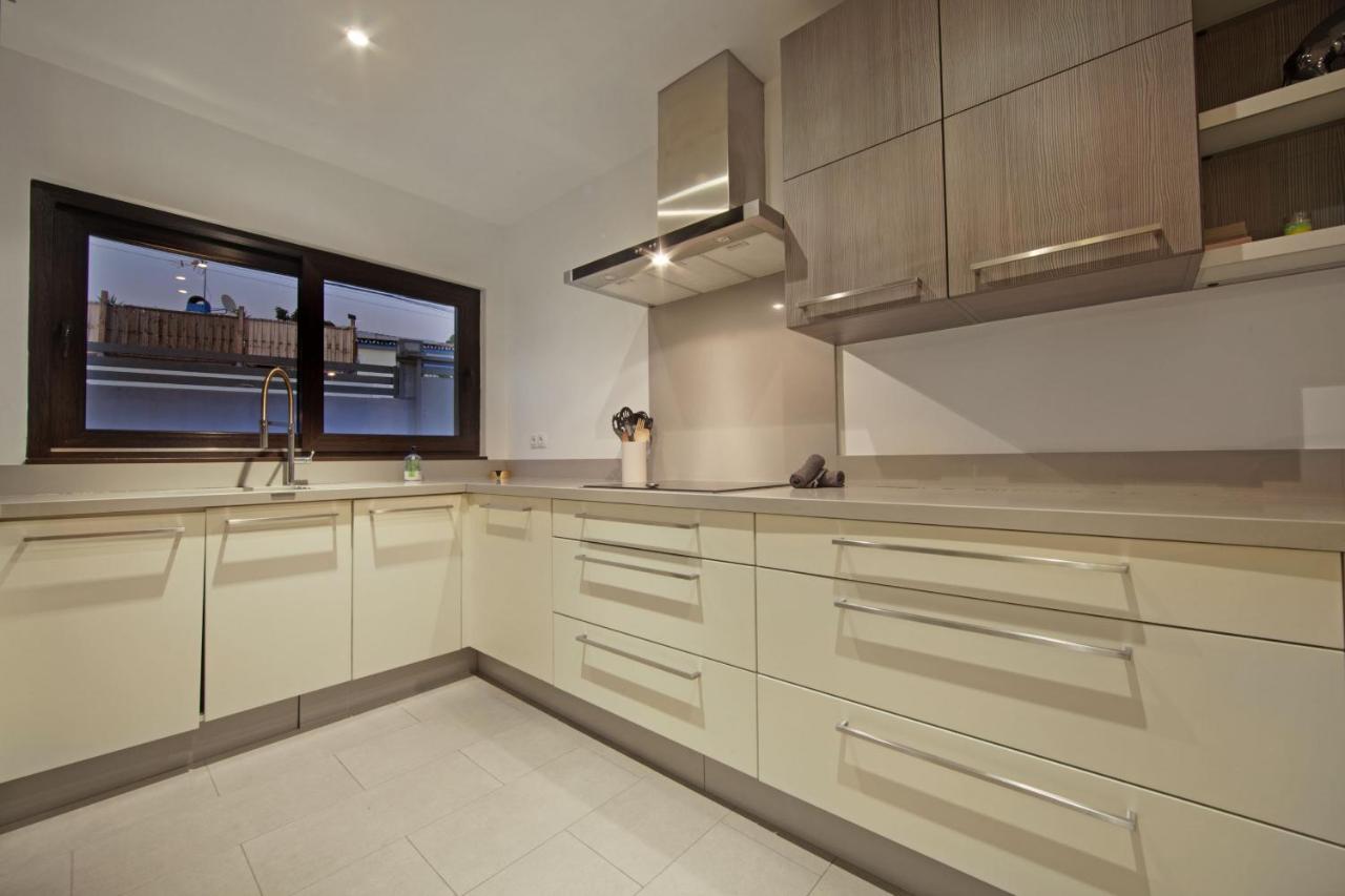 Modern Villa Close To Costabella Beach Marbella Bagian luar foto